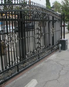Heavy gate