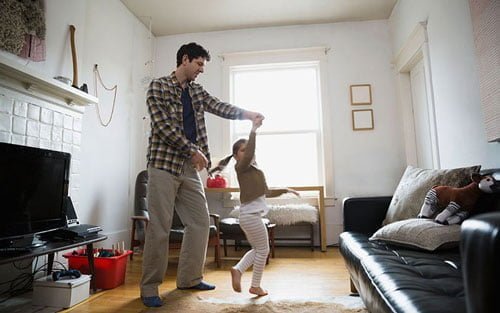 Father-daughter-dancing_featured