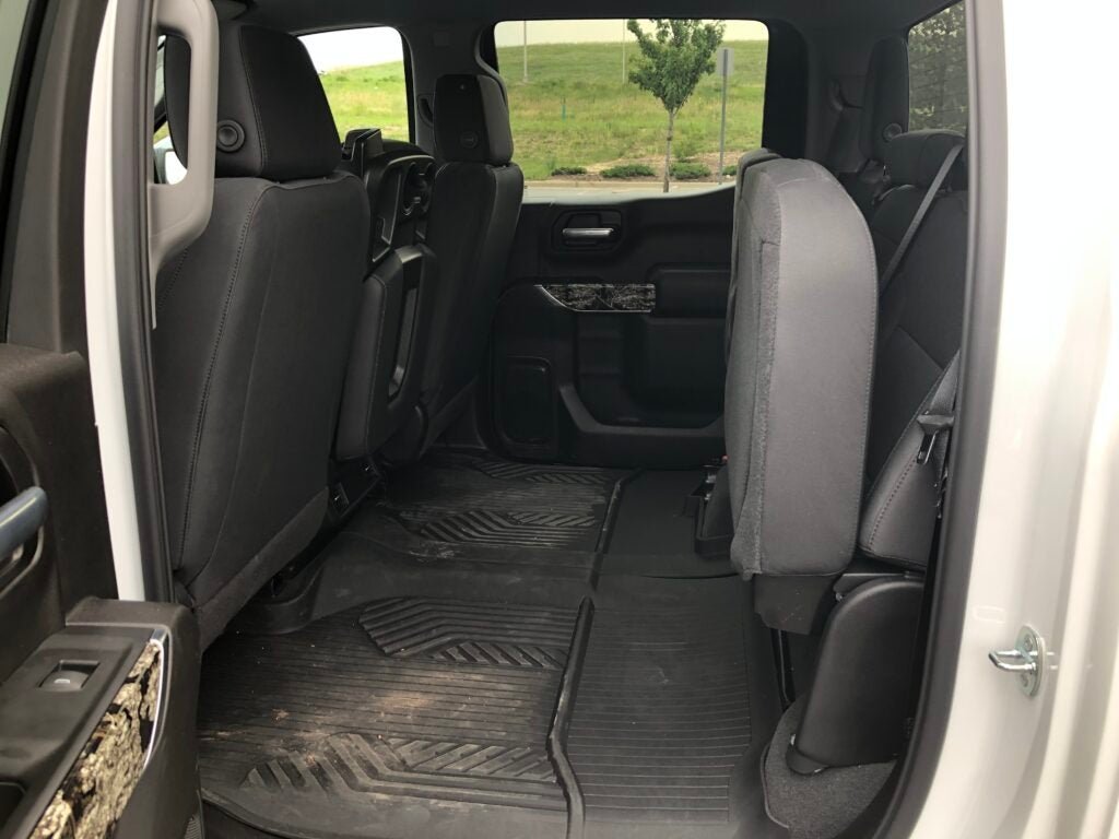 Truck Review: Chevy Silverado Realtree Edition Was Built with Hunters in Mind 4 Plenty of room inside the Silverado.