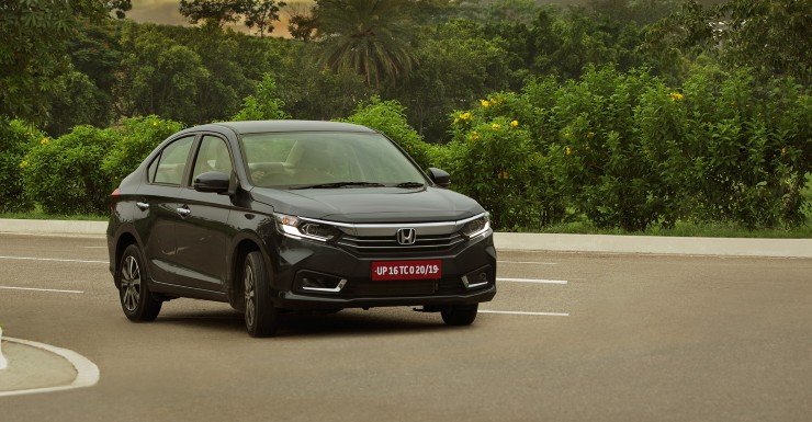 Honda Amaze Facelift petrol automatic & manual in CarToq's First Drive Video Review 1 Honda Amaze Facelift petrol automatic & manual in CarToq’s First Drive Video Review