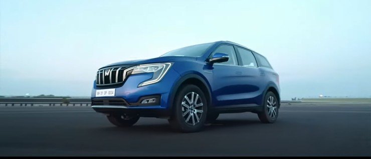 Mahindra XUV700 7 seat SUV revealed officially: Launch soon 1 Mahindra XUV700 7 seat SUV revealed officially: Launch soon