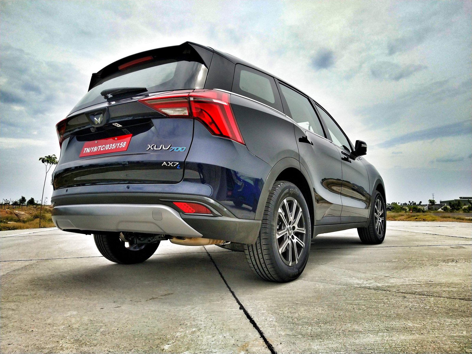 Mahidra XUV 700, Mahindra latest car, best cars in india, latest car launches india