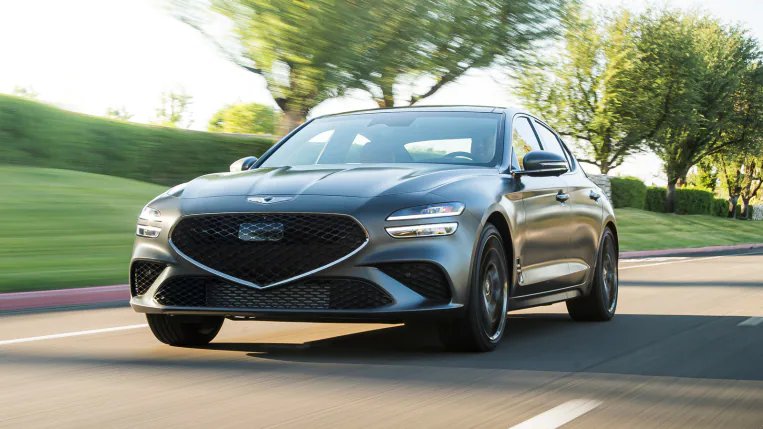 What do You Get on a Fully Loaded 2022 Genesis G70? | Kelley Blue Book 1 2022 Genesis G70