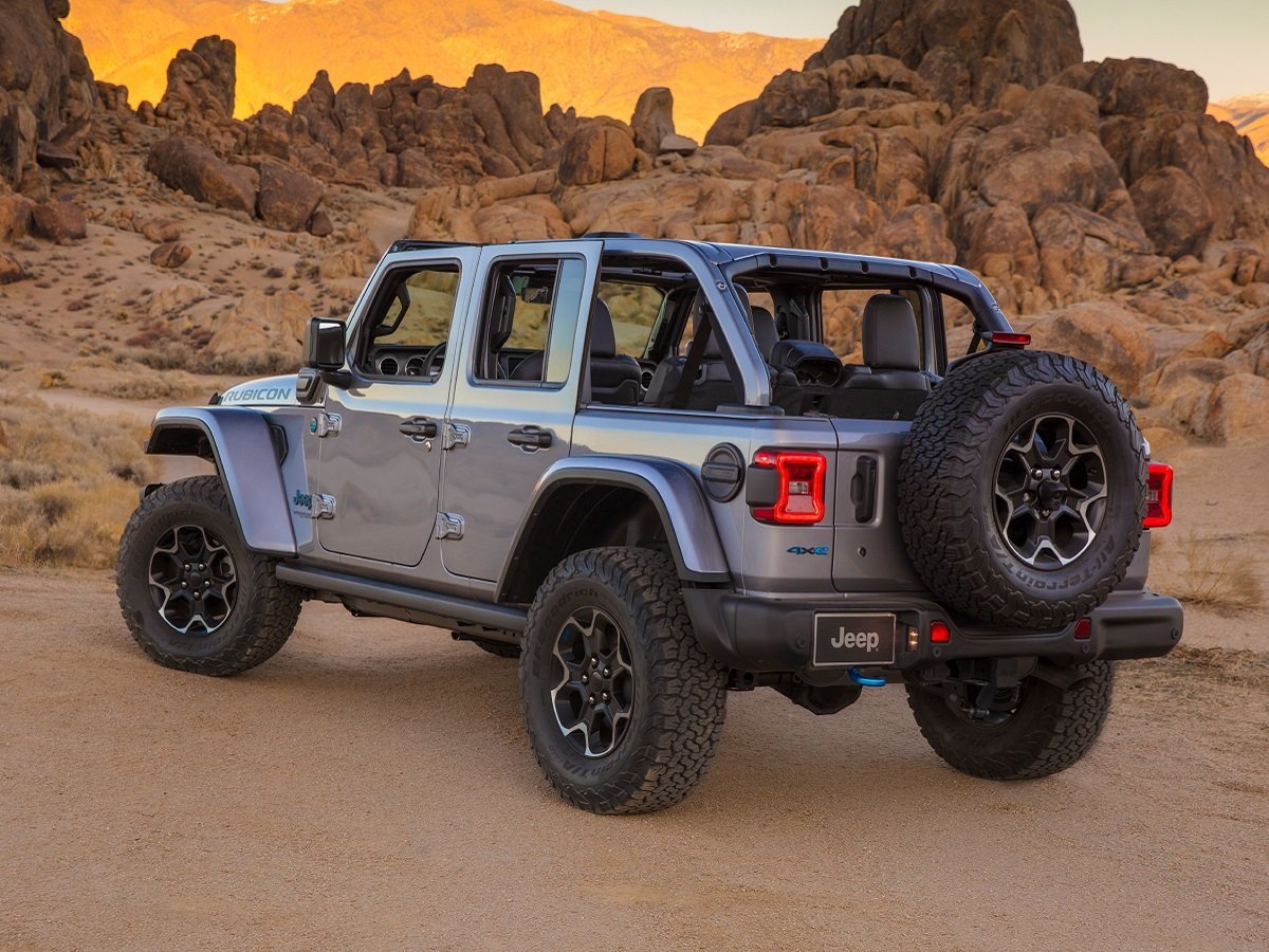 2021 Ford Bronco vs. Jeep Wrangler Comparison 6 2021 Jeep Wrangler Rubicon 4xe Silver Rear Quarter View