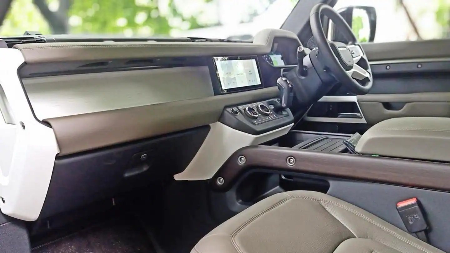 The cabin has a good mix of luxury and practicality The cabin has a good mix of luxury and practicality