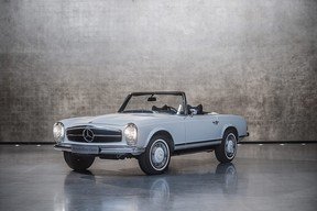 Mercedes-Benz 280 SL (W 113) “Pagoda” manufactured in 1970 from Mercedes-Benz Classic.