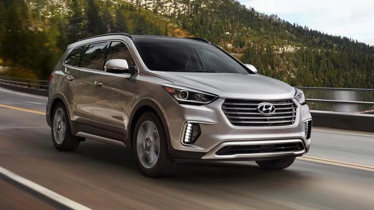 2018 Hyundai Santa Fe in gold