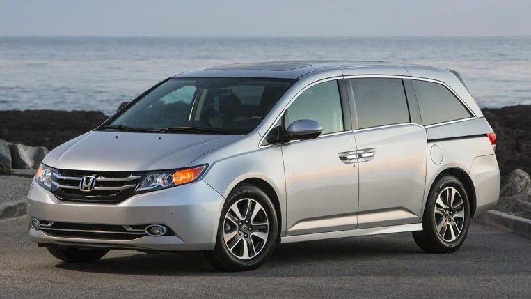 2017 Honda Odyssey in silver.