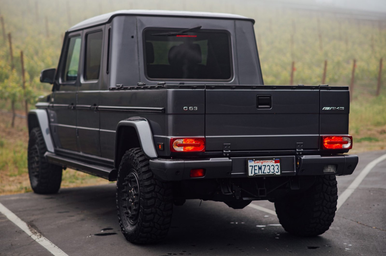 Will You Pick Up This Extended 2005 Mercedes-Benz G500 Truck Conversion? | Carscoops 1